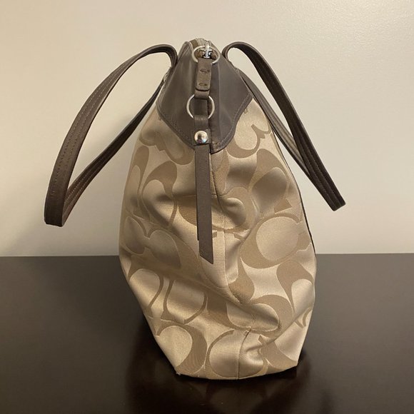 Coach Bronze Brown Gold Signature Laura Fabric Tote - Picture 4 of 9